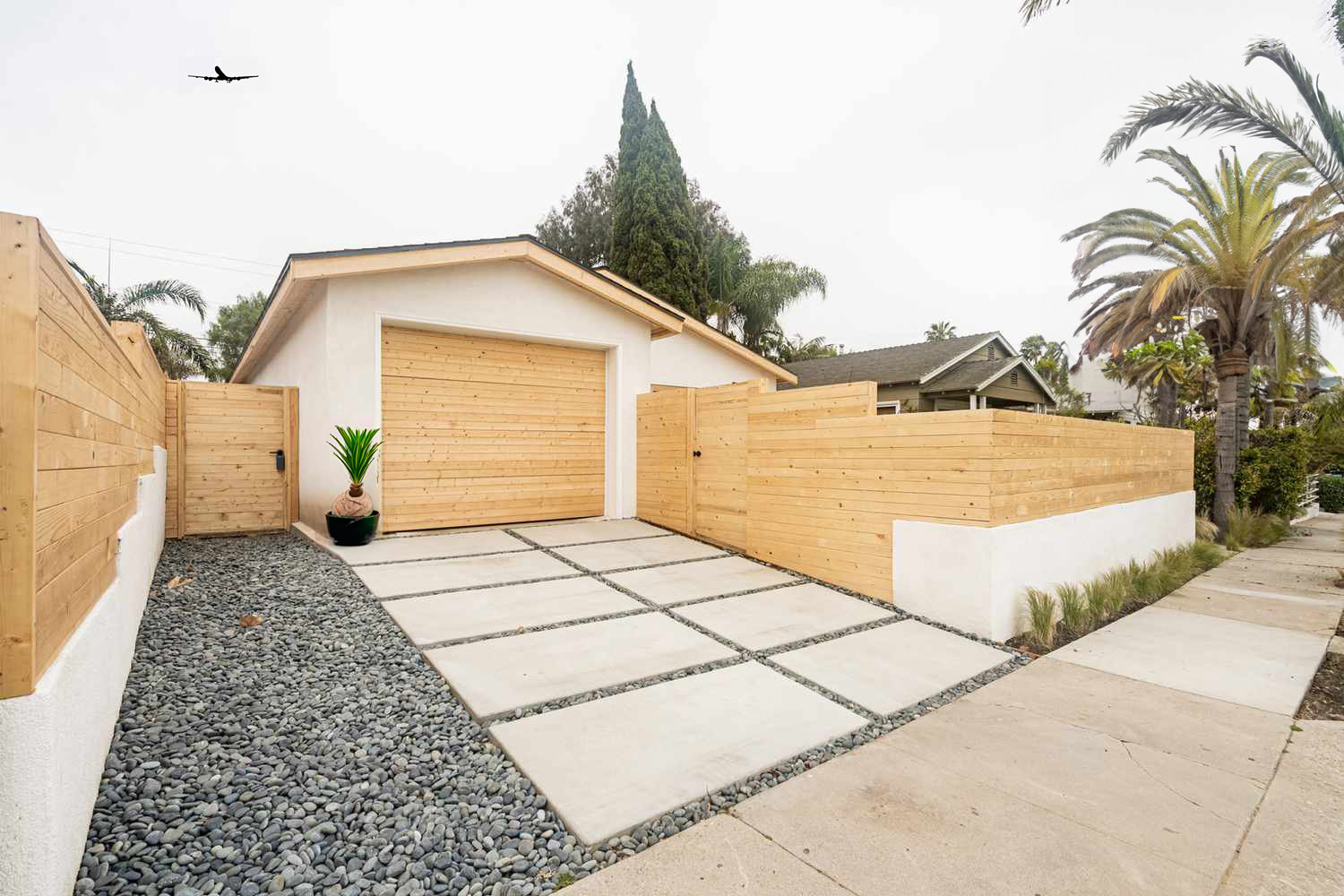 Concrete Pool Decks: Safe, Cool, and Stylish for Oregon Summers